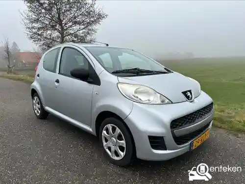 Peugeot 107 1.0 70 2011