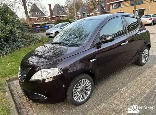 Lancia Ypsilon 0.9 TwinAir Turbo 8v p 2011
