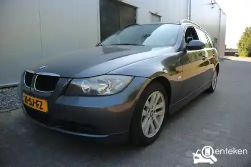 BMW 320i Touring 2006
