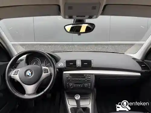 BMW 118i 2006