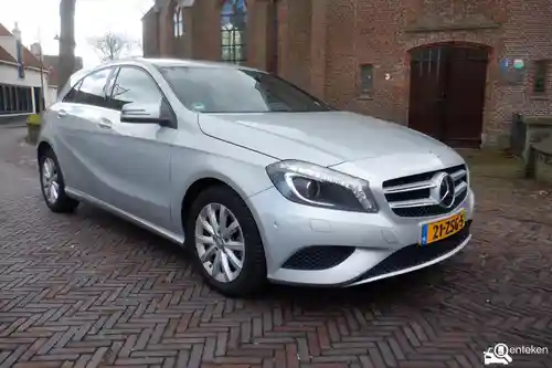 Mercedes-Benz A 180 2013
