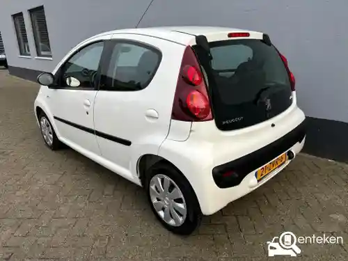Peugeot 107 1.0 68 2013