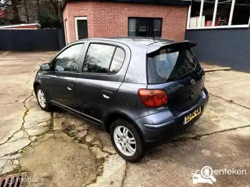 Toyota Yaris 1.3 2004