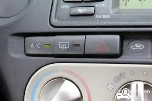 Toyota Yaris 1.3 2004