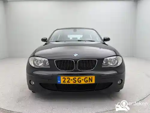 BMW 130i 2006