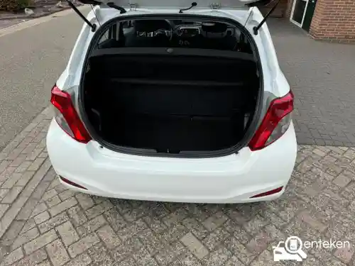 Toyota Yaris 1.0 2012