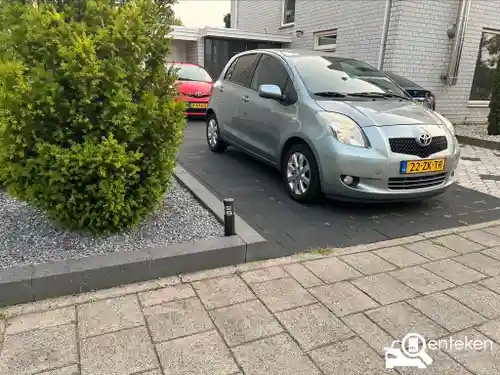 Toyota Yaris 1.3 2008