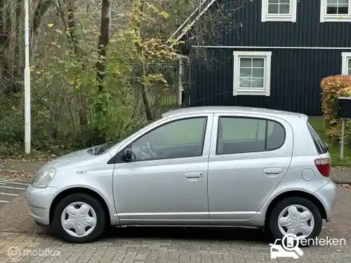 Toyota Yaris 1.0 2000