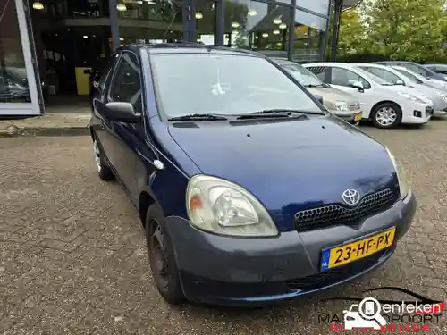 Toyota Yaris 1.0 2001