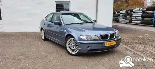BMW 330i 2002