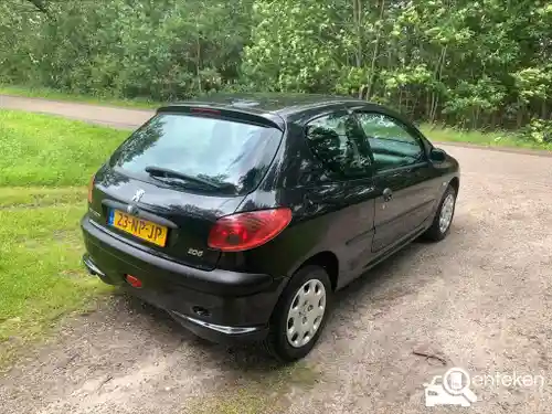 Peugeot 206 75 2004