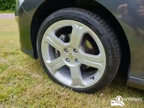Peugeot 107 1.0 70 2011