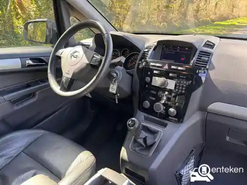 Opel Zafira 1.8 ecoFlex 2011