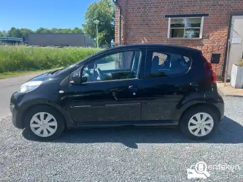 Peugeot 107 1.0 68 2012