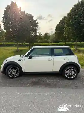 MINI  One malist 2012