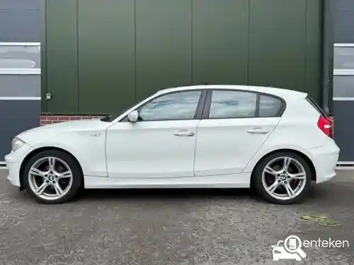 BMW 118i 2008