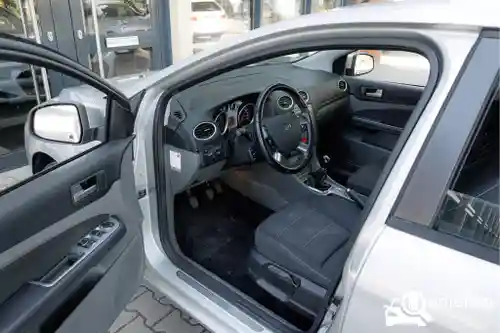 Ford Focus 1.6 2010