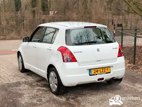 Suzuki Swift 1300 2010