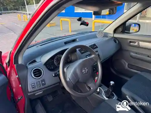 Suzuki Swift 1300 2010