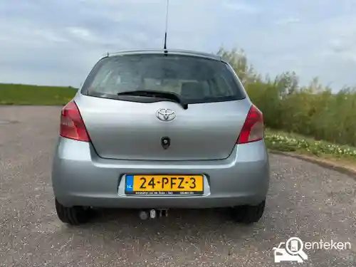 Toyota Yaris 1.3 2008