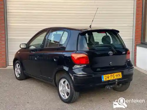 Toyota Yaris 1.3 2004