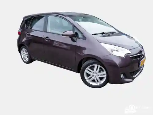 Toyota Verso-S 1.33 2011