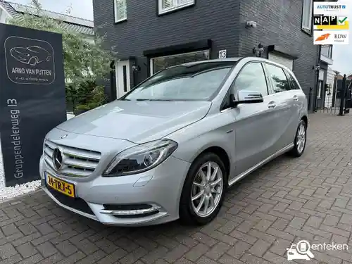 Mercedes-Benz B 180 BlueEFFICIENCY 2012