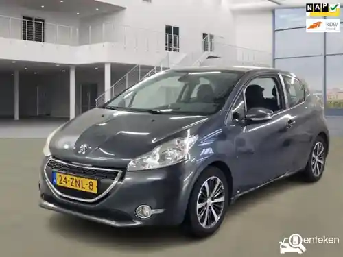 Peugeot 208 1.2 PureTech 82 2012