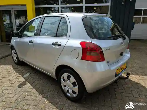 Toyota Yaris 1.3 2008
