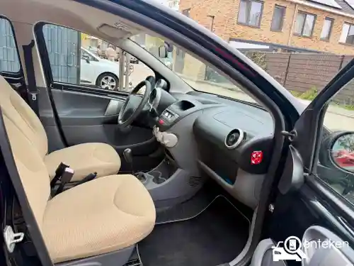 Peugeot 107 1.0 70 2008