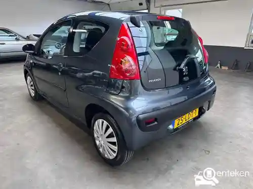 Peugeot 107 1.0 70 2010