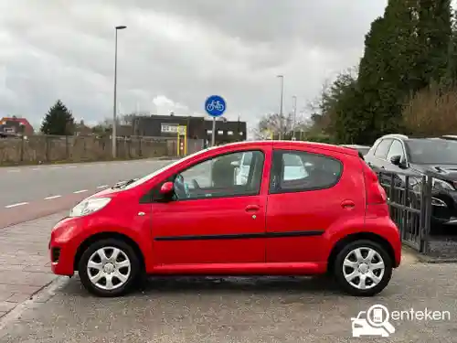Peugeot 107 1.0 70 2010