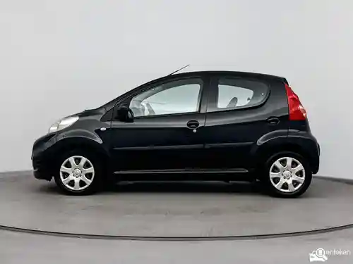 Peugeot 107 1.0 70 2010