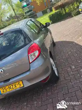 Renault Clio TCe 100 2011