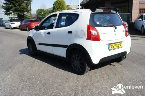 Suzuki Alto 1.0 2011