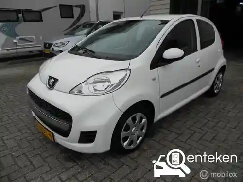 Peugeot 107 1.0 70 2011