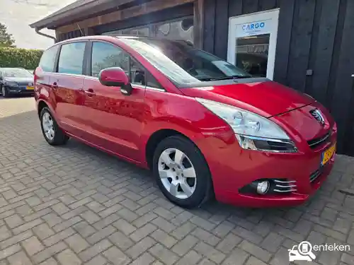 Peugeot 5008 155 THP 2011