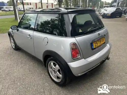 MINI  One 2006