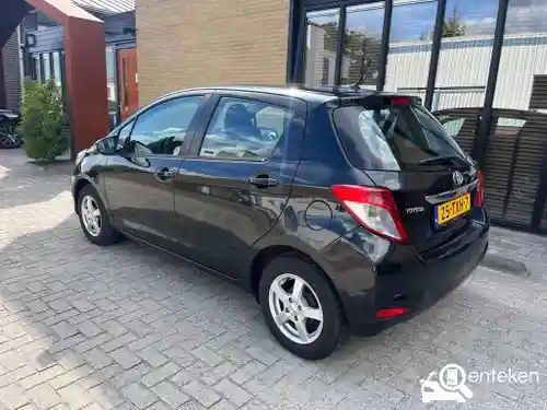 Toyota Yaris 1.0 2012