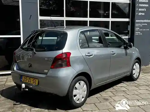 Toyota Yaris 1.3 2008
