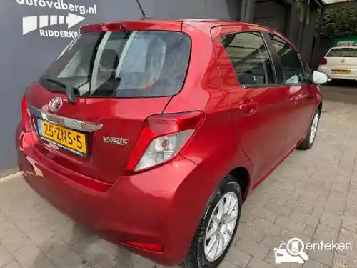 Toyota Yaris 1.0 2013