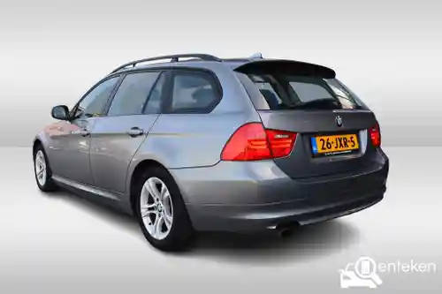 BMW 318i Touring 2009