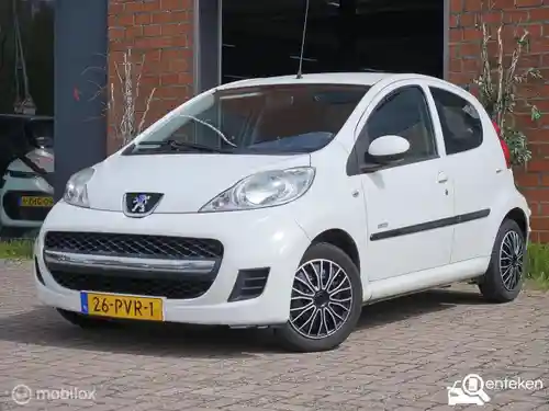 Peugeot 107 1.0 70 2011