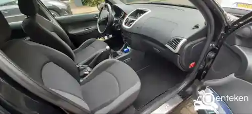 Peugeot 206 75 2011