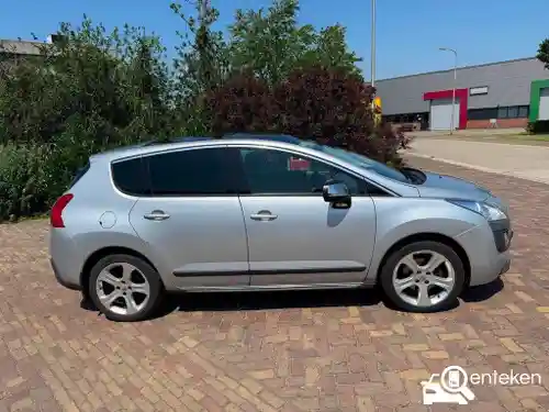 Peugeot 3008 155 THP 2011