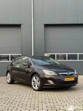 Opel Astra 1.4 Turbo 2011