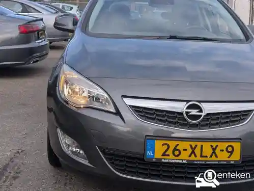 Opel Astra Sports Tourer 1.4 Turbo 2012