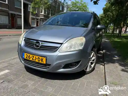 Opel Zafira 2.2 direct 2008