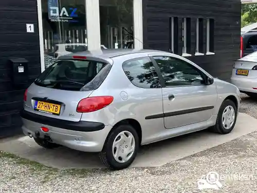Peugeot 206 75 2001