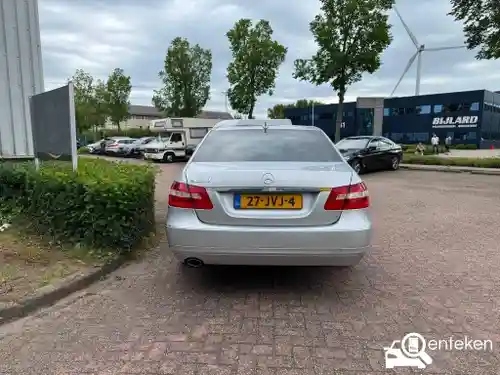 Mercedes-Benz E 250 CGI BlueEFFICIENCY 2009